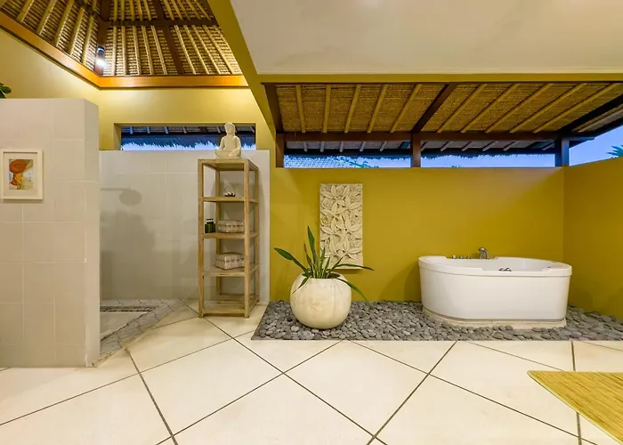 Intan Managed By Bugis Villa Seminyak (Bali)